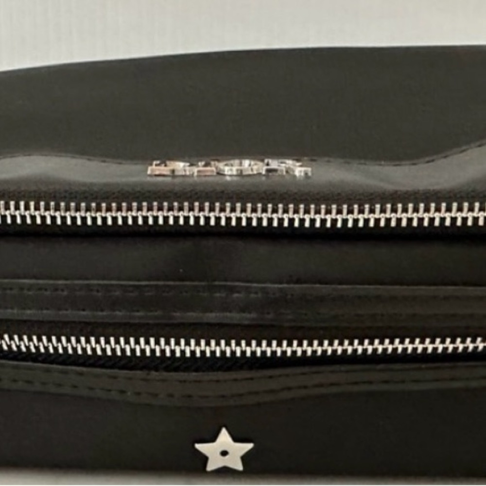 NIB Christian Dior Backstage makeup brush set with travel case. NIB with samples - Picture 5 of 9